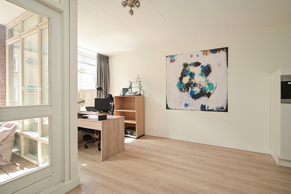 Medium property photo - Van Kinsbergenstraat 13, 2518 GV The Hague